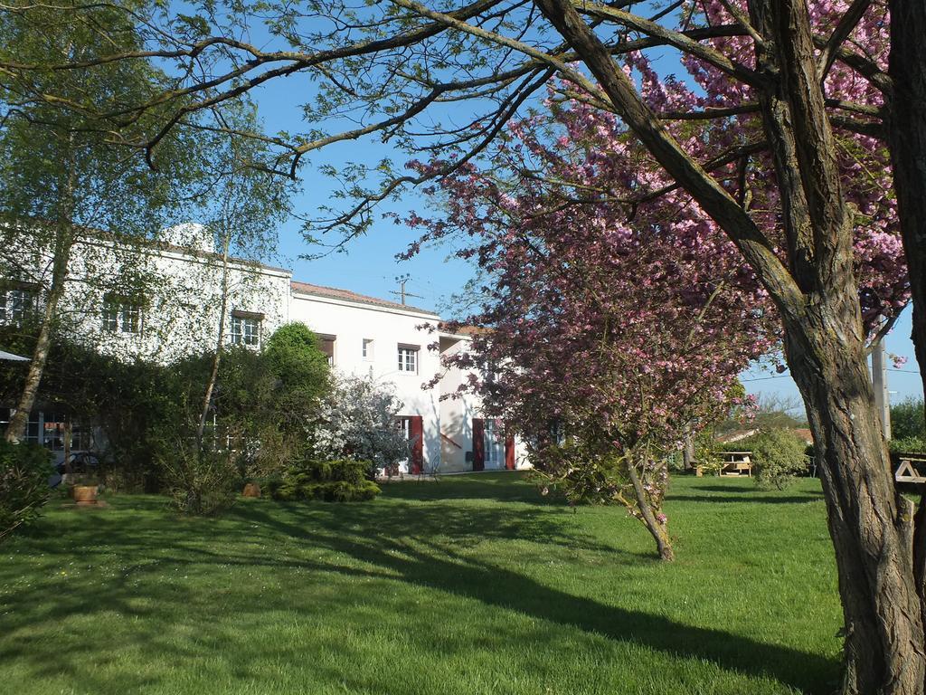 Le Mareuillais Hotel-Restaurant Eksteriør bilde