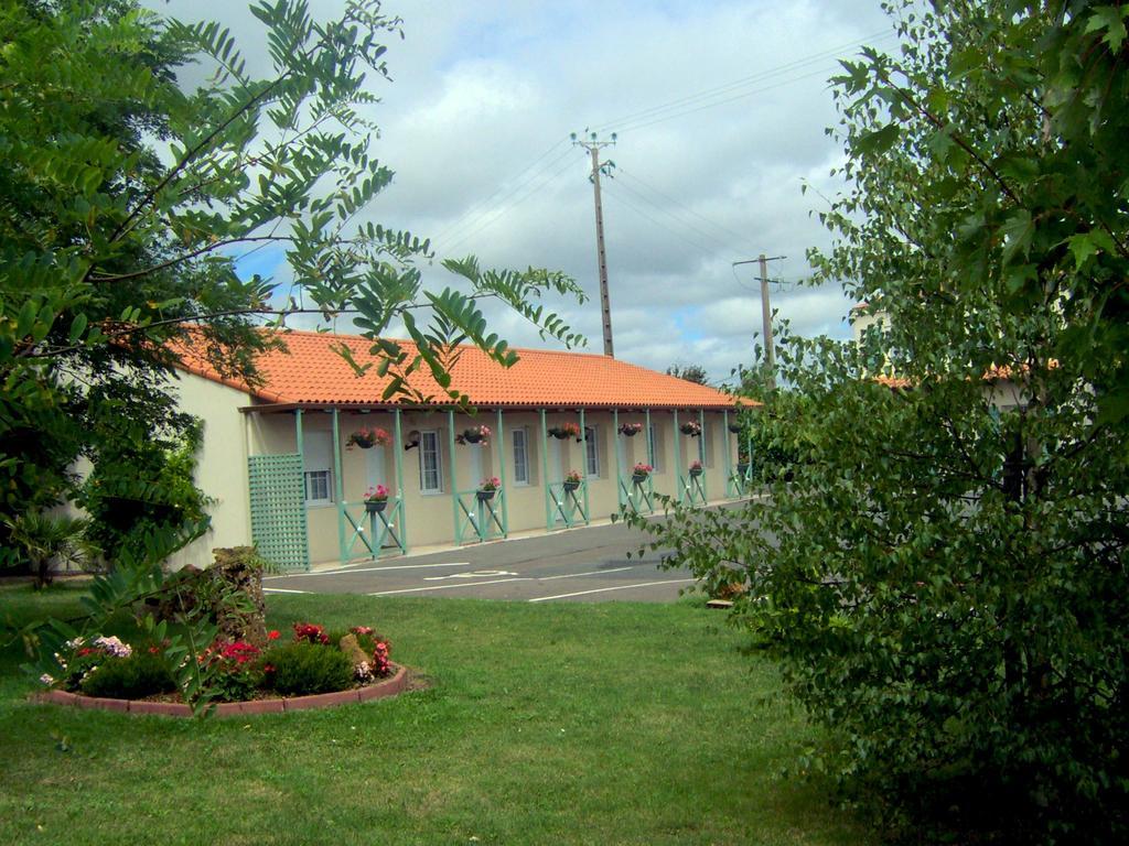Le Mareuillais Hotel-Restaurant Eksteriør bilde